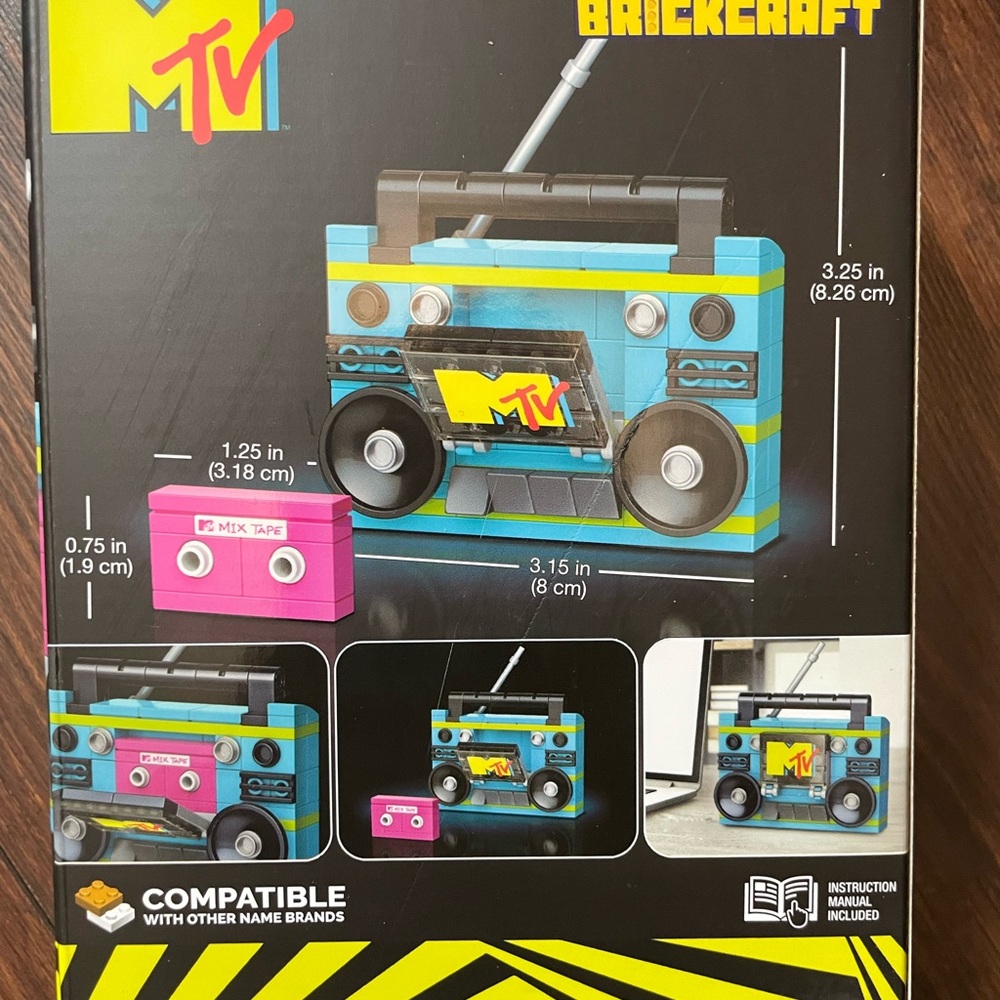 MTV Colorful Boom Box Building Kit - Picture 2 of 2